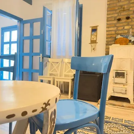 Rainwood Santorini Apartment Constanta